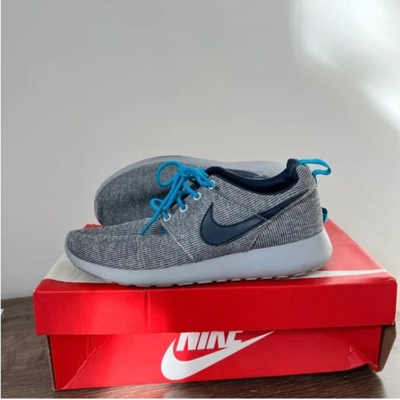 Nike Shoes - Nike Roshe Sweater Blue Gray Lace Up Athletic Running Sneakers Shoes Women's 7.5